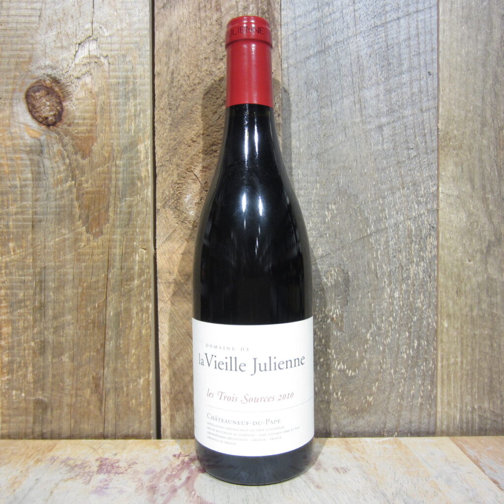 DOMAINE DE LA VIEILLE JULIENNE CHATEAUNEUF LES TROIS SOURCES 2010 750ML DOMAINE DE LA VIEILLE JULIENNE CHATEAUNEUF LES TROIS SOURCES 2010 750ML