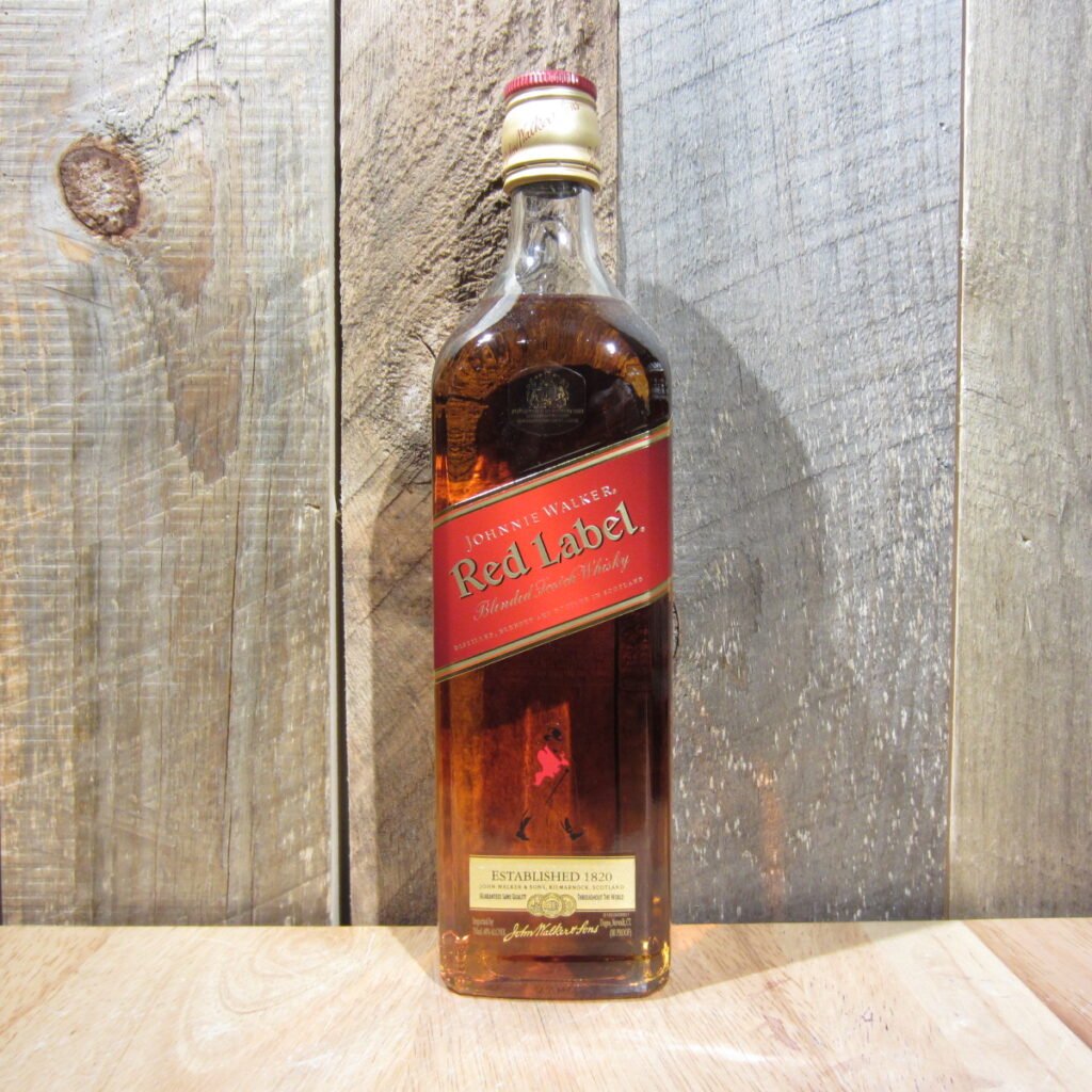 Johnnie Walker Black Label 750ml／Red Johnnie Walker Red Label Blended Scotch Whisky, 750 mL, 40