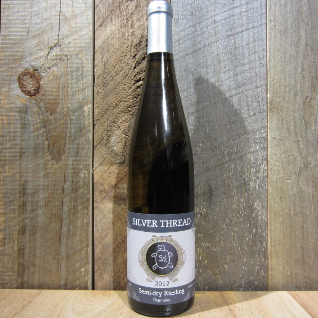 SILVER THREAD SEMI DRY RIESLING FINGER LAKES 750ML