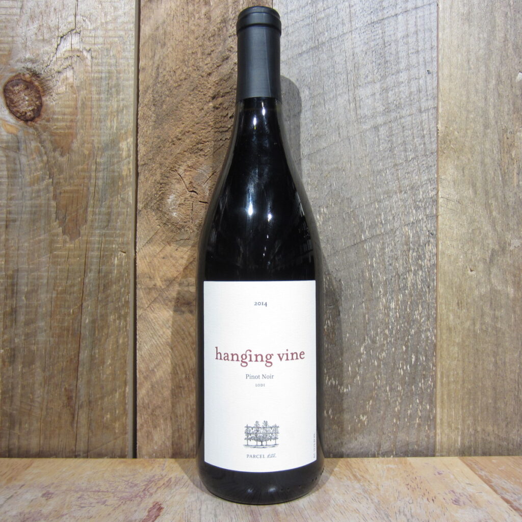 HANGING VINE PINOT NOIR 750ML