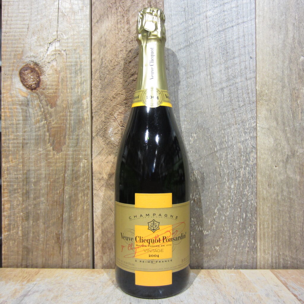 VEUVE CLICQUOT VINTAGE 2004 750ML