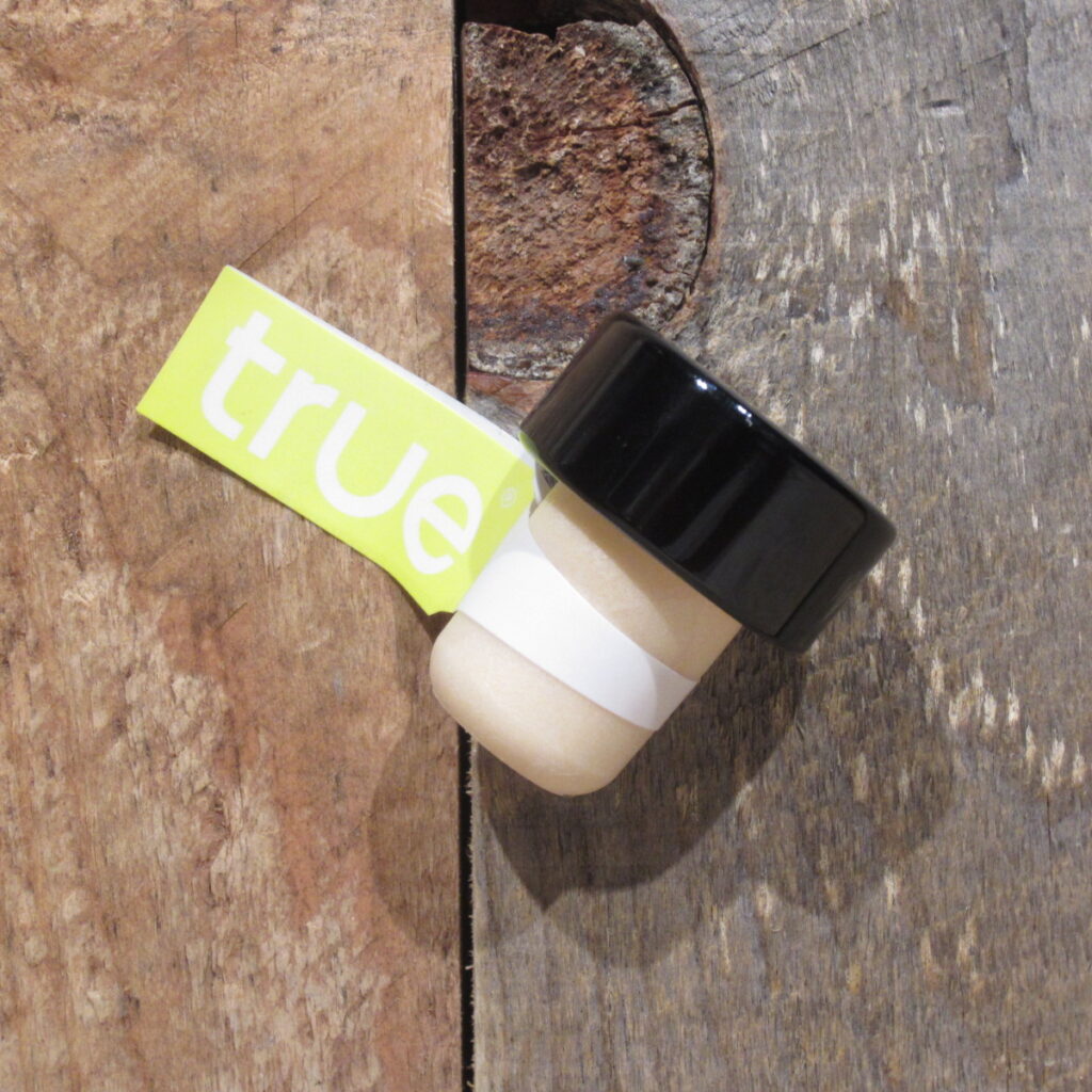 SOLID BLACK BOTTLE STOPPERS