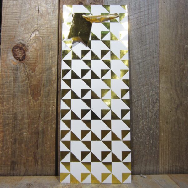 GOLD ARROW GIFT BAG e1557180866217