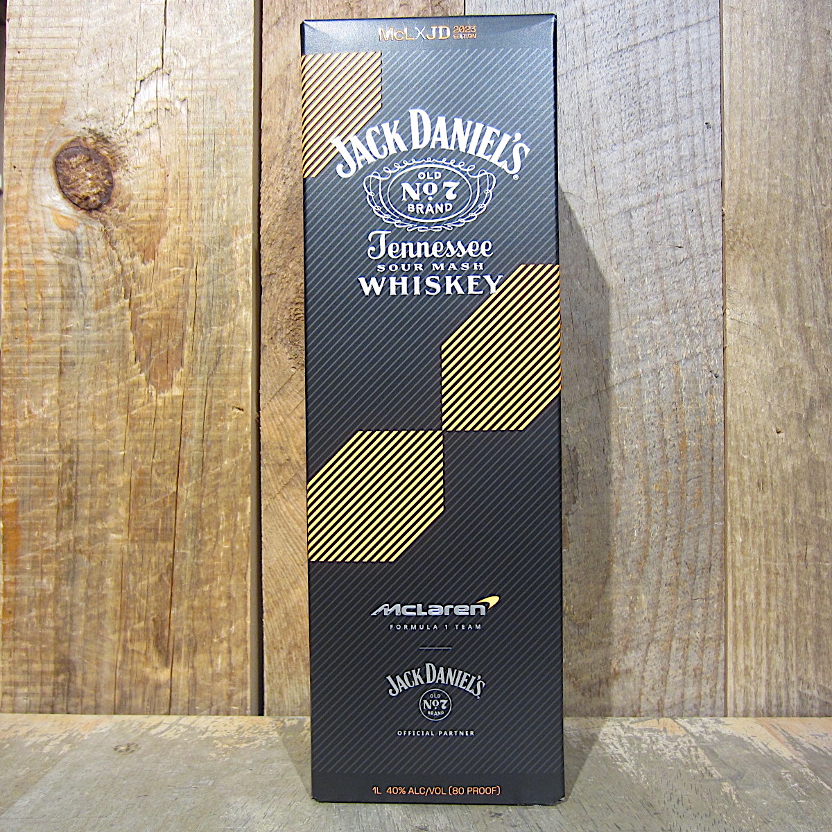 Jack Daniels Black McLaren Limited Edition 1L - Oak and Barrel