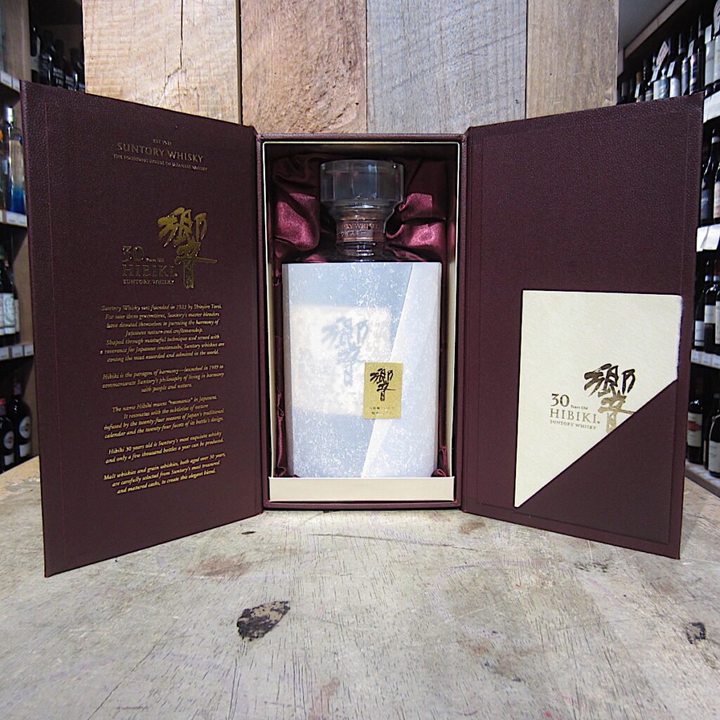 Hibiki 30 Year 700ml - Oak and Barrel