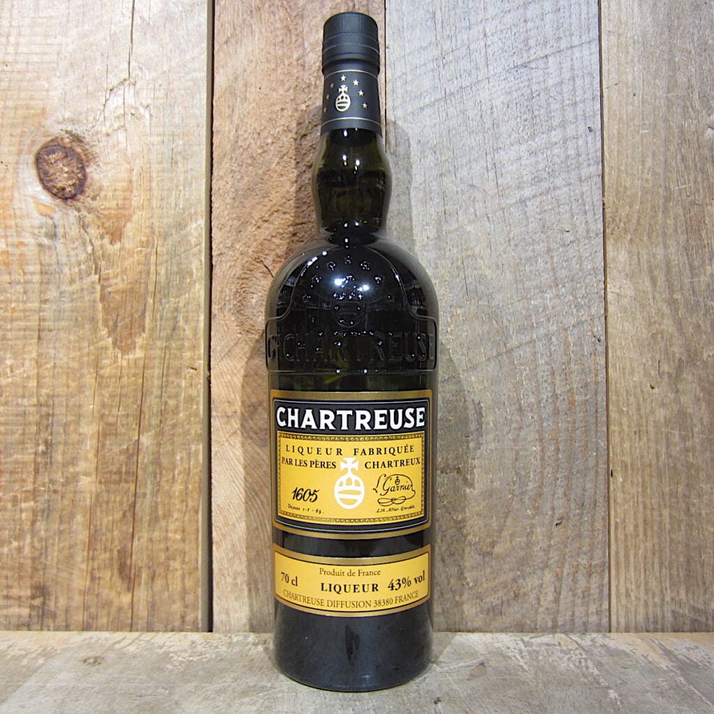 Chartreuse Reine des Liqueurs Jaune Liqueur